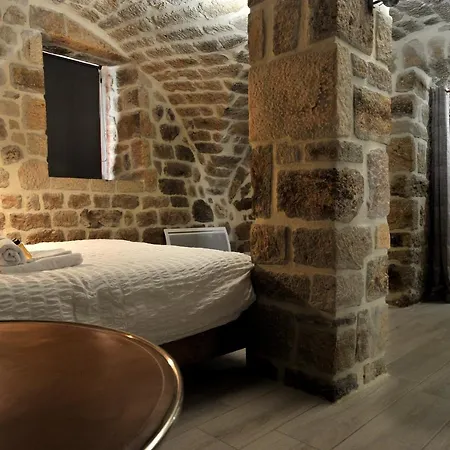 Comballe Charmante Avec Jacuzzi 3*