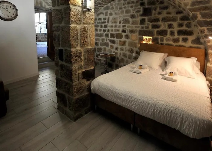 Comballe Charmante Avec Jacuzzi Vendégház