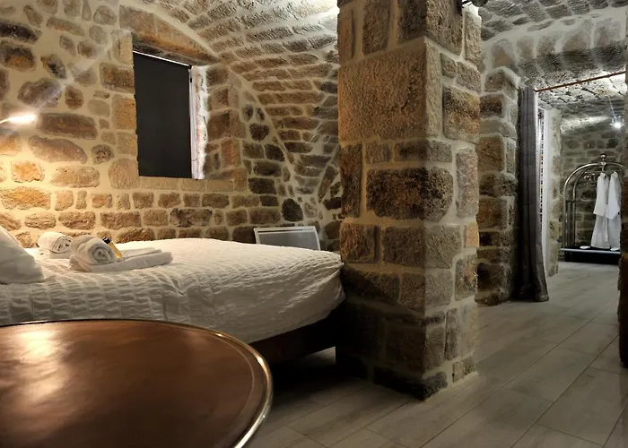 Comballe Charmante Avec Jacuzzi 3*